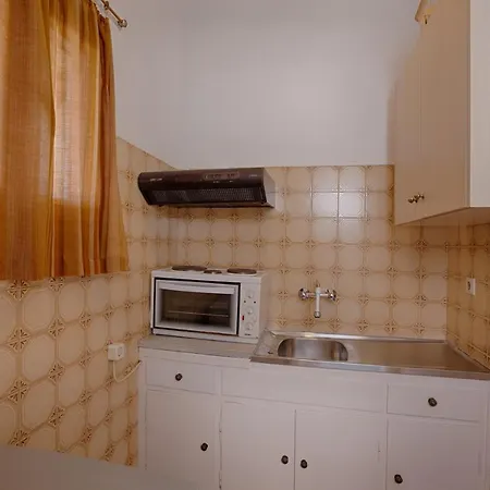 Panagiota Xrisida's *